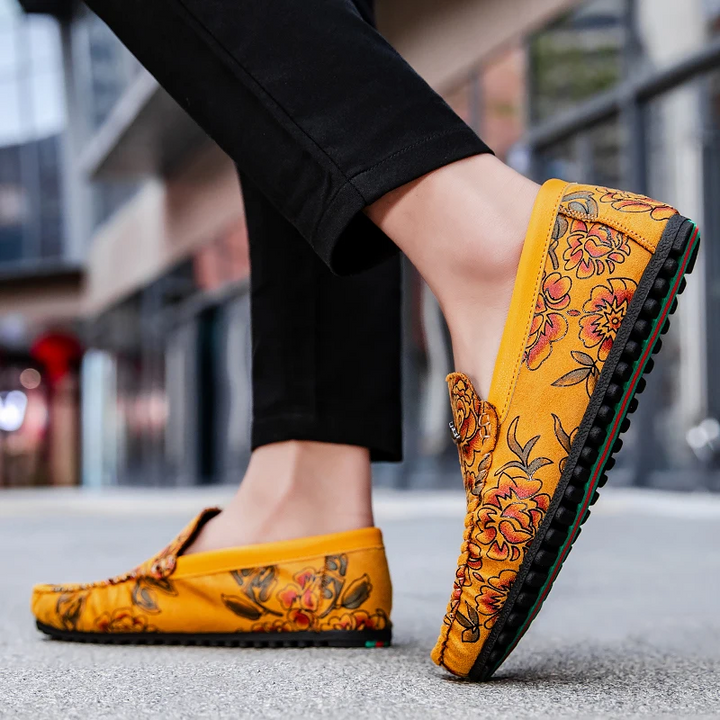 Mocasines florales de piel